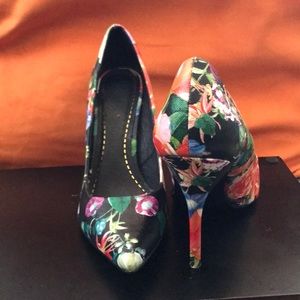 Chinese Laundry Heels